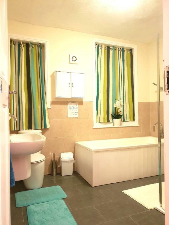 Gabriel Guesthouse Rhyl Eksteriør billede