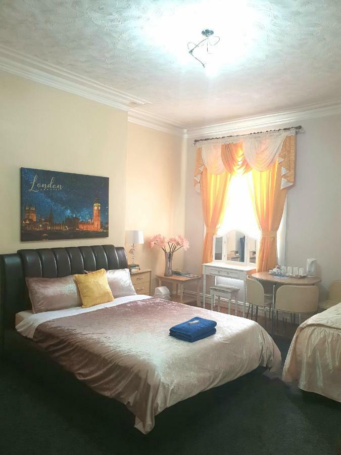 Gabriel Guesthouse Rhyl Eksteriør billede